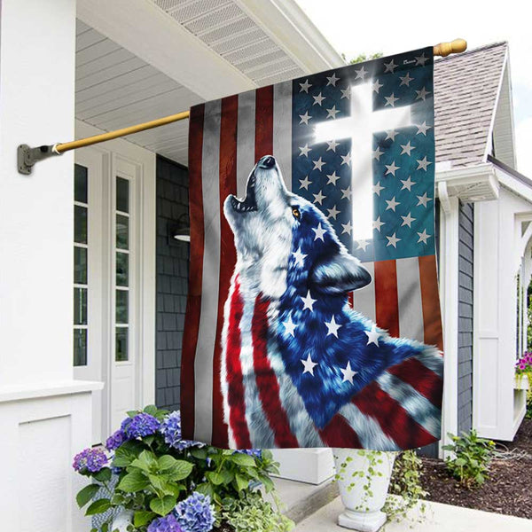 Patriotic Wolf Howling American Flag DBD3220F