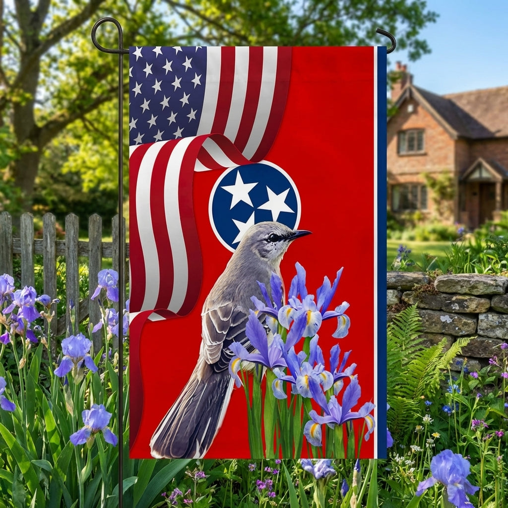 秋山花　「THE 3 BIRDS AND A FLAG」 Tennessee Flag Collection | Decorative Tennessee Flags for Home