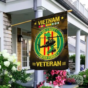 UH-1 Huey Never Forget Vietnam War Flag DDH2778F