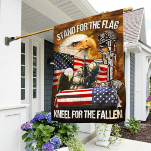 Stand For The Flag, Kneel For The Fallen. U.S. Veteran Memorial Flag TPT45Fv1