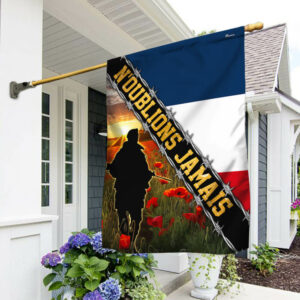 Remembrance Day Flag Poppy. Lest We Forget. N'oublions Jamais. French Veteran Flag TPT1247F