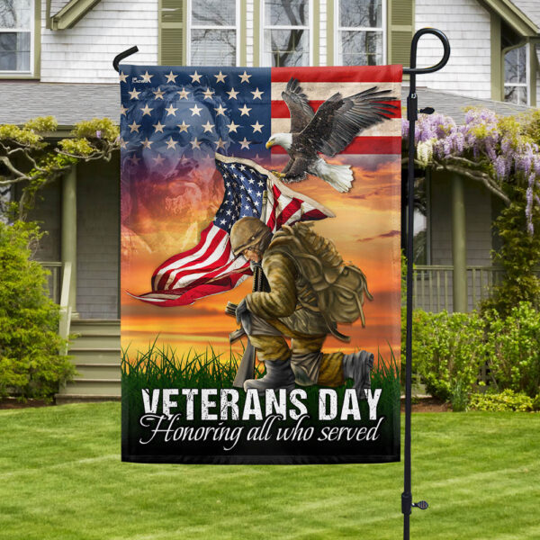 Veterans Day Honoring All Who Served Kneeling Soldier American Flag MLN2026F