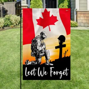 Canadian Veteran Lest We Forget Kneeling Soldier Flag MLN2217F